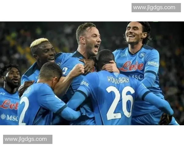 那不勒斯3-2热那亚 霍伊伦点射绝杀 那不勒斯3-2热那亚 霍伊伦点射绝杀